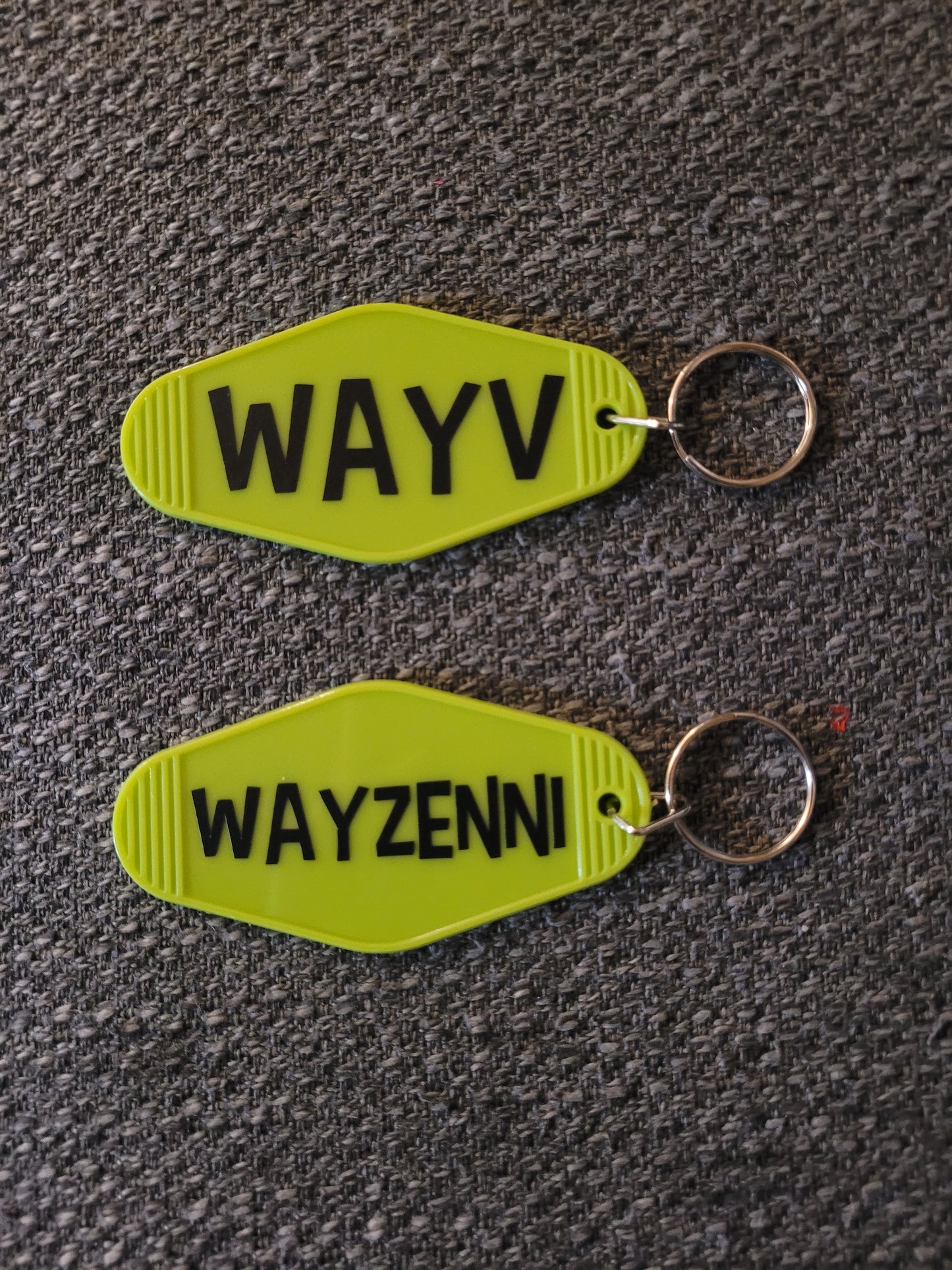 Motel Keychain (WayV)