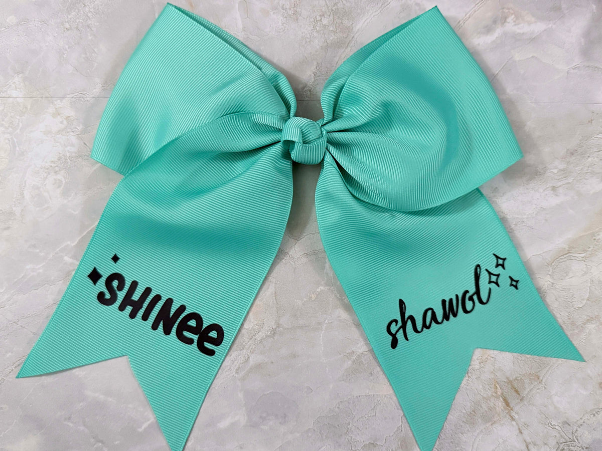 K-Pop Bows Boy Groups