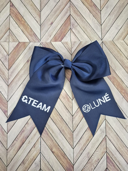 K-Pop Bows Boy Groups